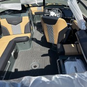2027 Mastercraft XT22